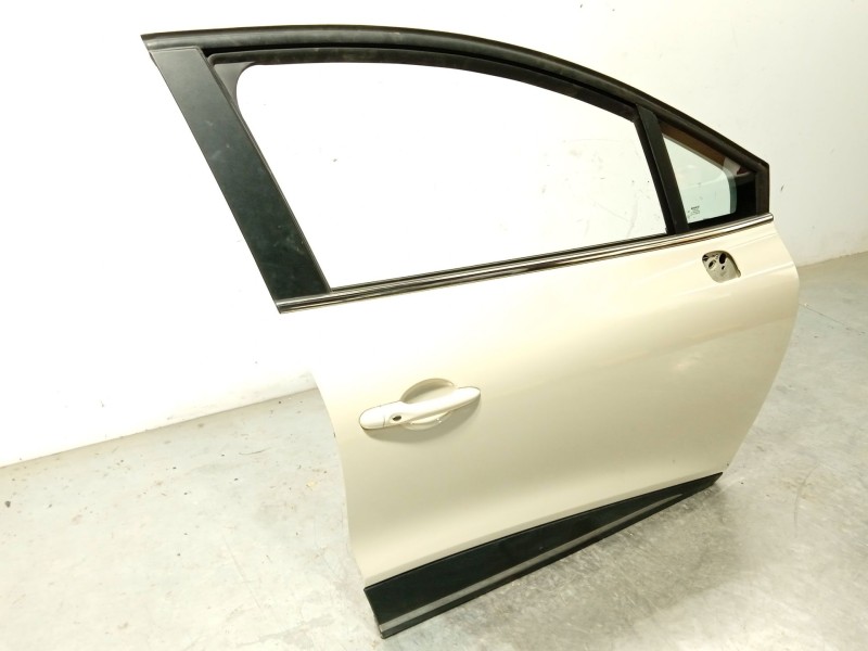 Recambio de puerta delantera derecha para renault clio iv (bh_) 1.5 dci 90 referencia OEM IAM 801008302R  