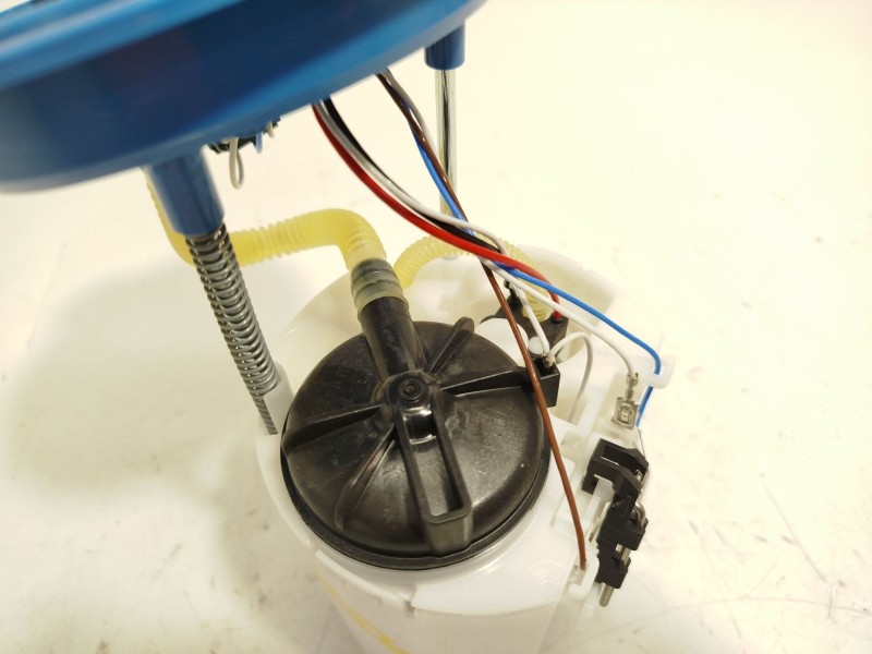 Recambio de bomba combustible para seat arona (kj7, kjp) 1.0 tsi referencia OEM IAM 2Q0919051L  