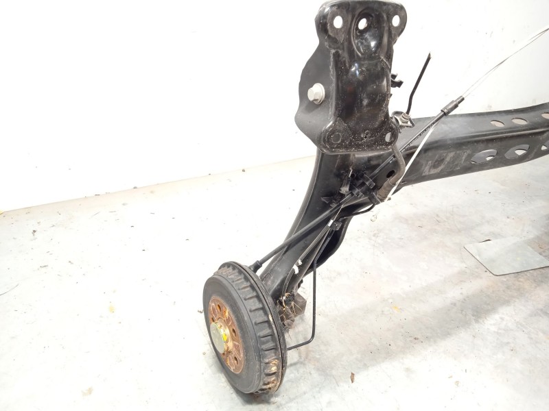 Recambio de puente trasero para seat ibiza v (kj1, kjg) 1.0 mpi referencia OEM IAM 2Q0501053CH  