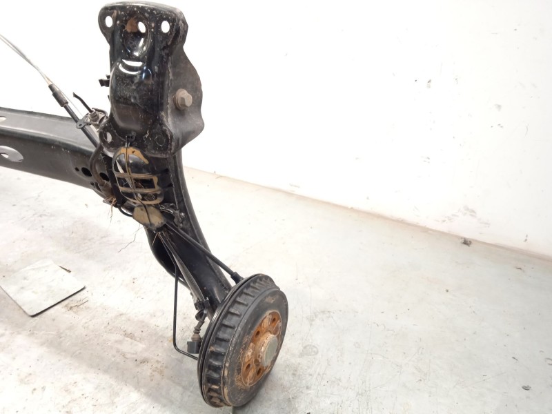 Recambio de puente trasero para seat ibiza v (kj1, kjg) 1.0 mpi referencia OEM IAM 2Q0501053CH  