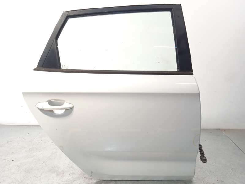 PUERTA TRASERA DERECHA 77004A4000 