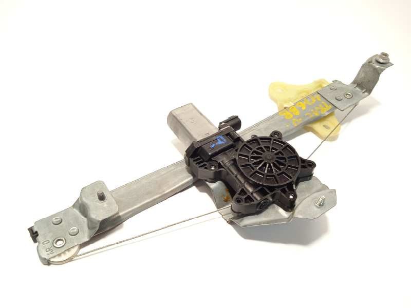 ELEVALUNAS TRASERO DERECHO 827009380R 