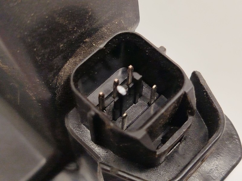 Recambio de cerradura puerta trasera izquierda para ssangyong actyon i 2.0 xdi referencia OEM IAM 7132009004  