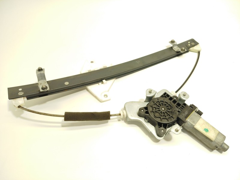 Recambio de elevalunas trasero izquierdo para ssangyong actyon i 2.0 xdi referencia OEM IAM 7331131001  