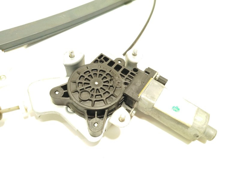 Recambio de elevalunas trasero izquierdo para ssangyong actyon i 2.0 xdi referencia OEM IAM 7331131001  