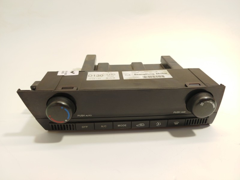 Recambio de mando climatizador para ssangyong actyon i 2.0 xdi referencia OEM IAM 6870009070 6870009070HCH 