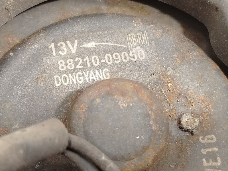 Recambio de electroventilador para ssangyong actyon i 2.0 xdi referencia OEM IAM 8821009050  