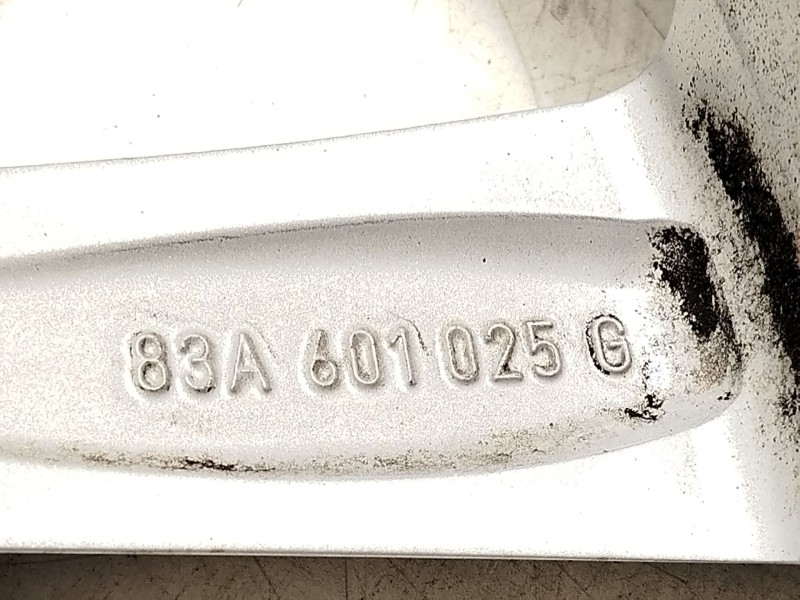 Recambio de llanta para audi q3 (f3b) 45 tfsi e referencia OEM IAM 83A601025G  