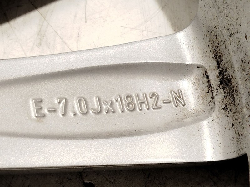 Recambio de llanta para audi q3 (f3b) 45 tfsi e referencia OEM IAM 83A601025G  