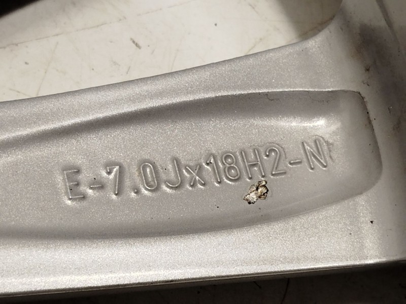 Recambio de llanta para audi q3 (f3b) 45 tfsi e referencia OEM IAM 83A601025G  