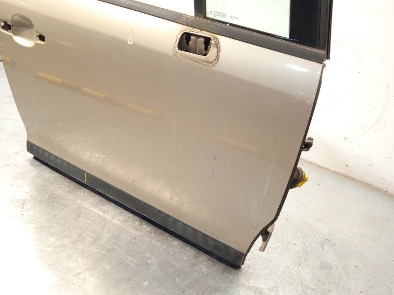 Recambio de puerta delantera derecha para citroën c4 berlina exclusive referencia OEM IAM 9004W4  