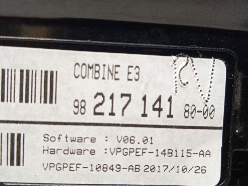 Recambio de cuadro instrumentos para citroën c4 cactus feel referencia OEM IAM 9821714180  