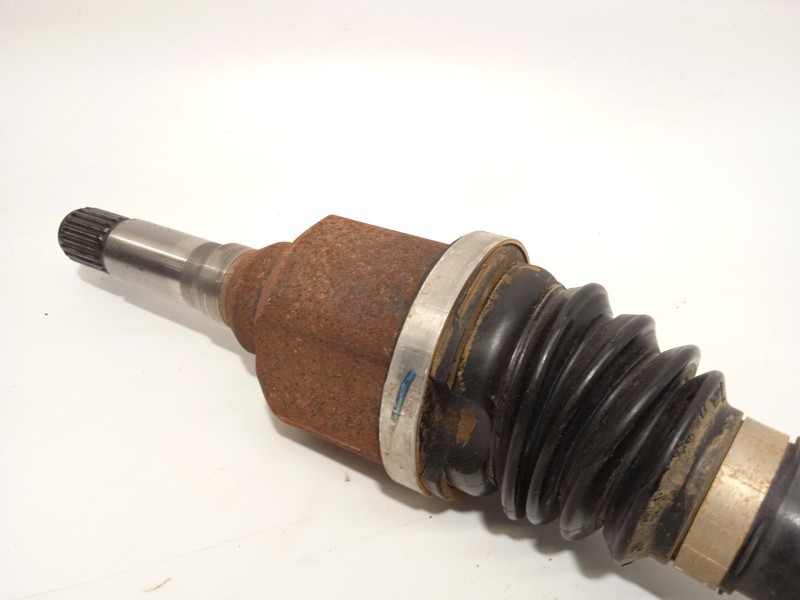 Recambio de transmision delantera derecha para citroën c4 cactus feel referencia OEM IAM 9677476680  