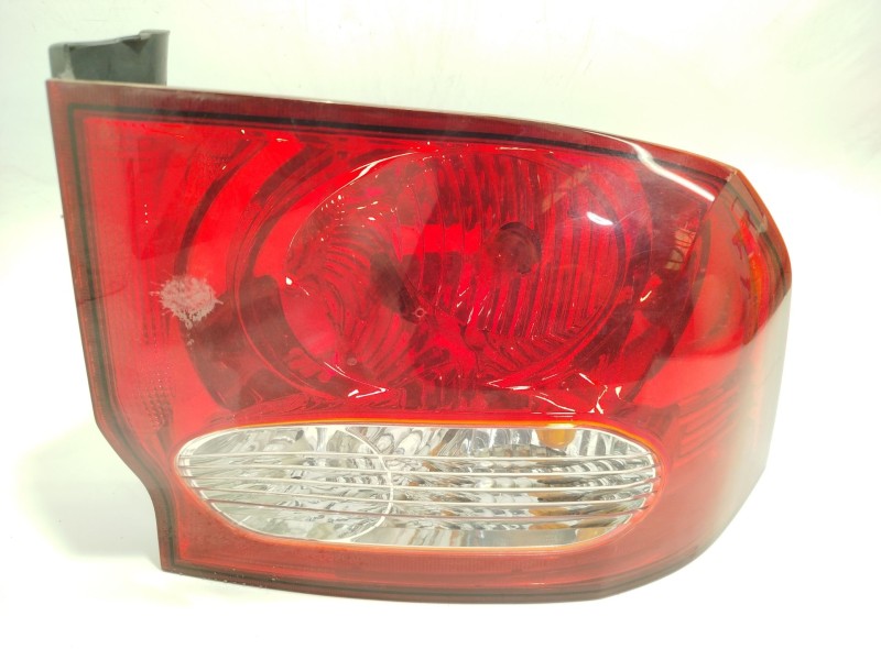 Recambio de piloto trasero derecho para ssangyong actyon i 2.0 xdi referencia OEM IAM 8360231015  