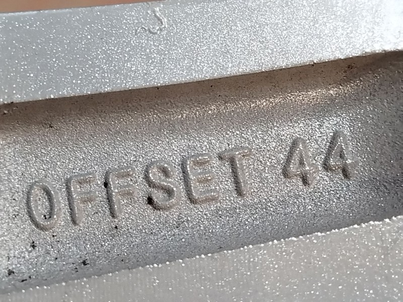 Recambio de llanta para hyundai kona (os, ose, osi) 1.0 t-gdi referencia OEM IAM 52910J9100  