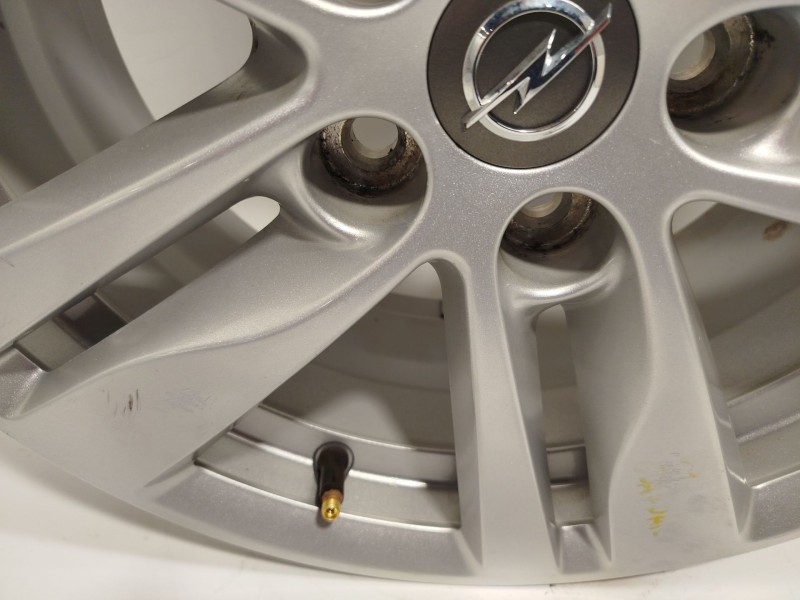 Recambio de llanta para opel astra k (b16) 1.2 turbo (68) referencia OEM IAM 39024544  