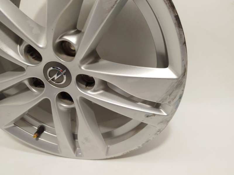 Recambio de llanta para opel astra k (b16) 1.2 turbo (68) referencia OEM IAM 39024544  