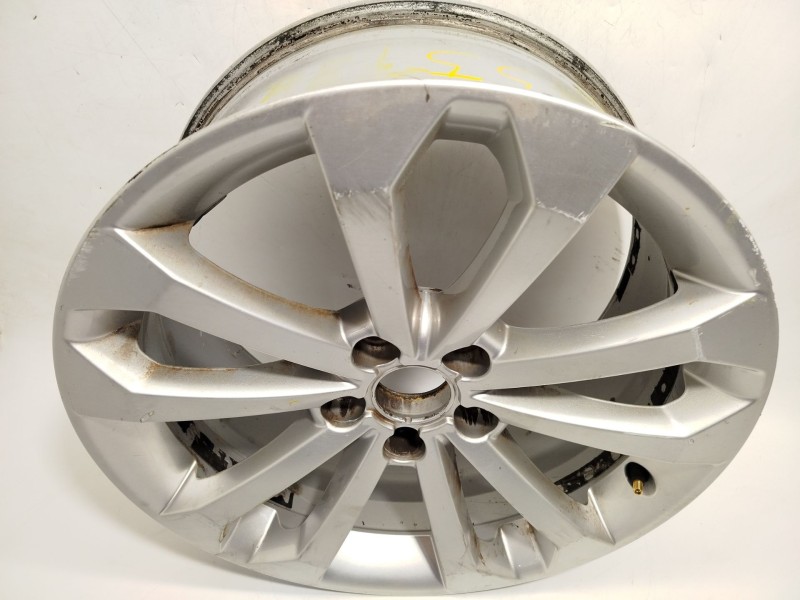 Recambio de llanta para audi q5 (8rb) 2.0 tdi quattro referencia OEM IAM 8R0601025BM  