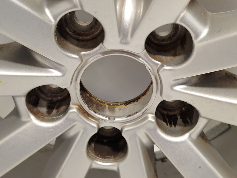 Recambio de llanta para audi q5 (8rb) 2.0 tdi quattro referencia OEM IAM 8R0601025BM  