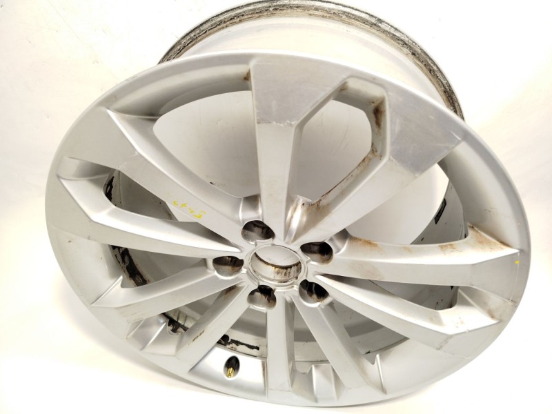 Recambio de llanta para audi q5 (8rb) 2.0 tdi quattro referencia OEM IAM 8R0601025BM  