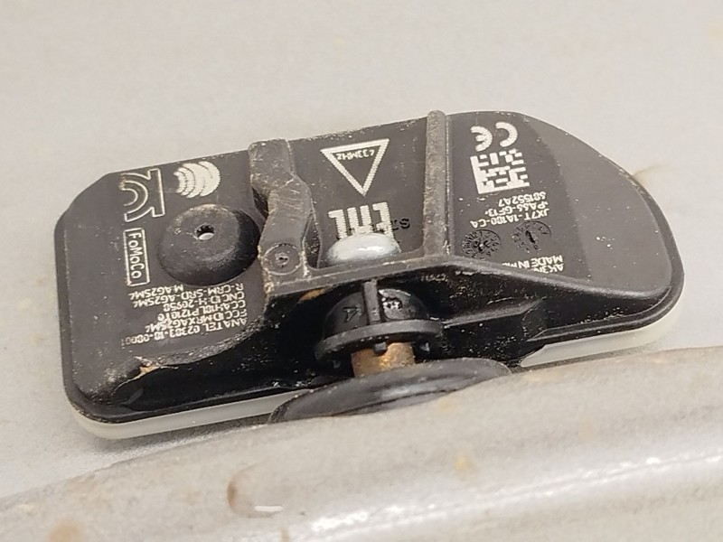 Recambio de llanta para ford kuga iii (dfk) 1.5 ecoboost referencia OEM IAM LV4CN2B 2514935 LV4C1007N2B