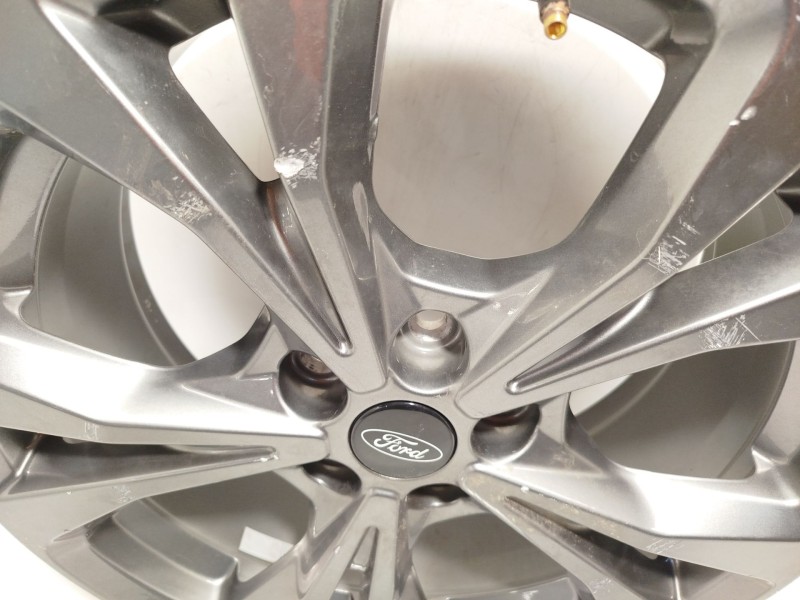 Recambio de llanta para ford kuga iii (dfk) 1.5 ecoboost referencia OEM IAM LV4CN2B 2514935 LV4C1007N2B