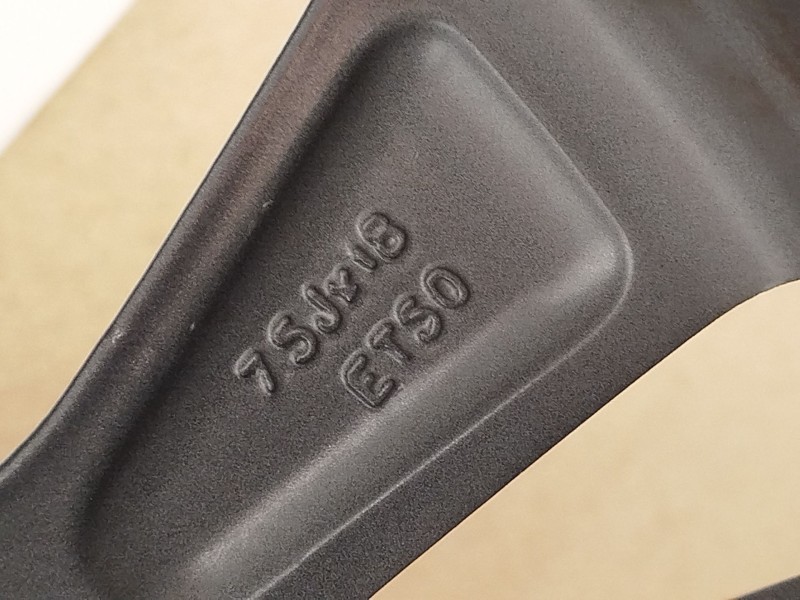 Recambio de llanta para ford kuga iii (dfk) 1.5 ecoboost referencia OEM IAM LV4CN2B 2514935 LV4C1007N2B