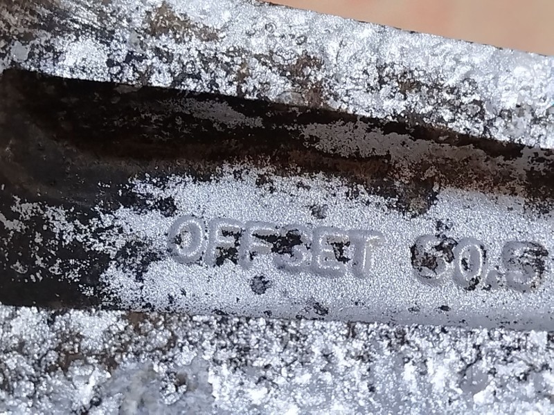 Recambio de llanta para kia carens iv 1.7 crdi referencia OEM IAM 52910A4250  