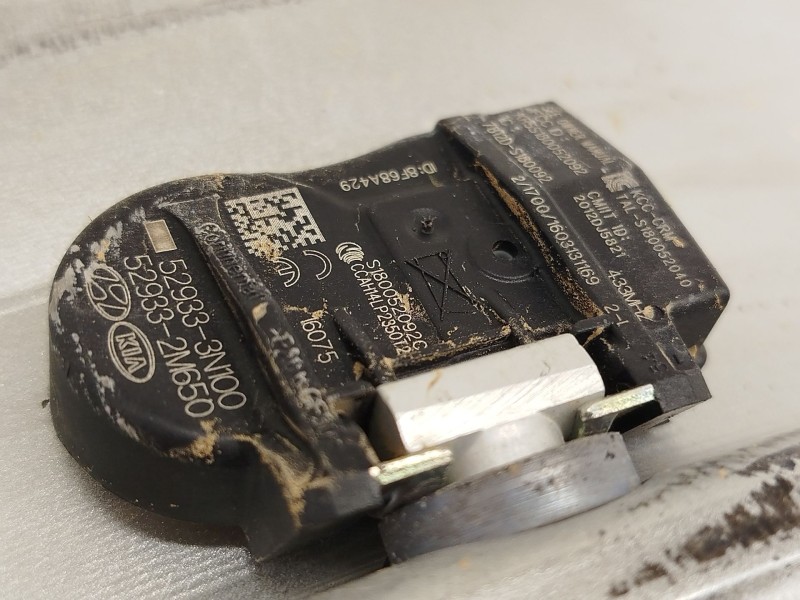 Recambio de llanta para kia carens iv 1.7 crdi referencia OEM IAM 52910A4250  