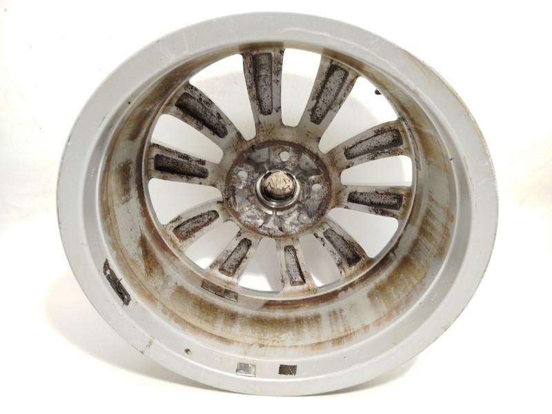 Recambio de llanta para kia carens iv 1.7 crdi referencia OEM IAM 52910A4250  