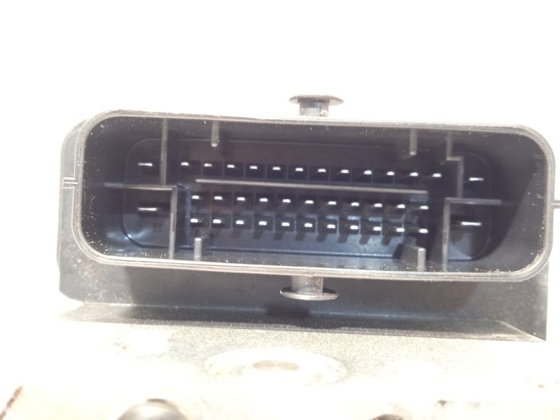 Recambio de abs para hyundai i30 (gd) 1.4 crdi cat referencia OEM IAM 58920A6240 6158945200 A658922500