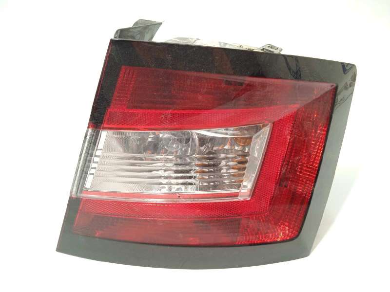 PILOTO TRASERO DERECHO 6V6945096 