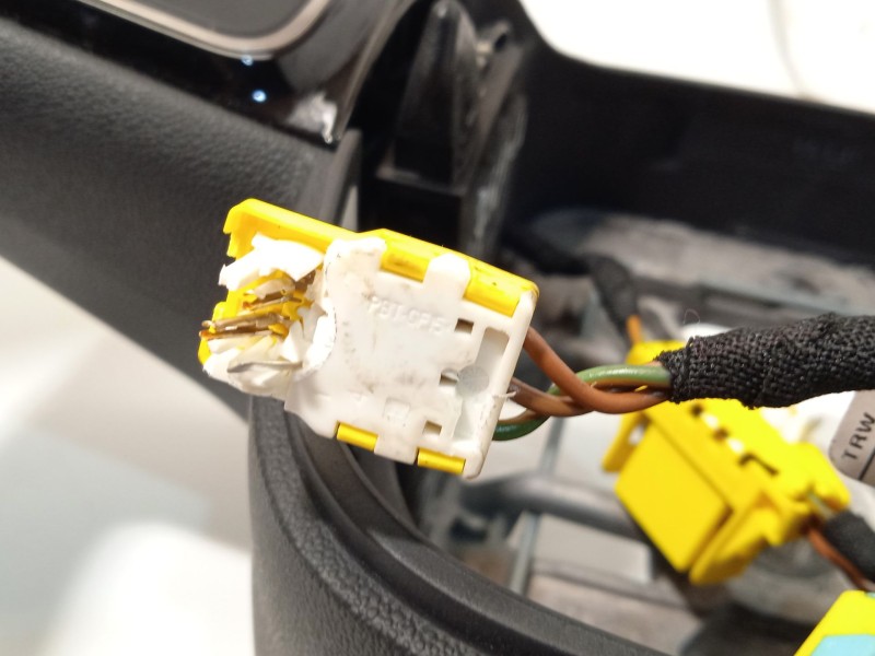 Recambio de volante para citroën c5 aircross feel referencia OEM IAM 98223644ZD  