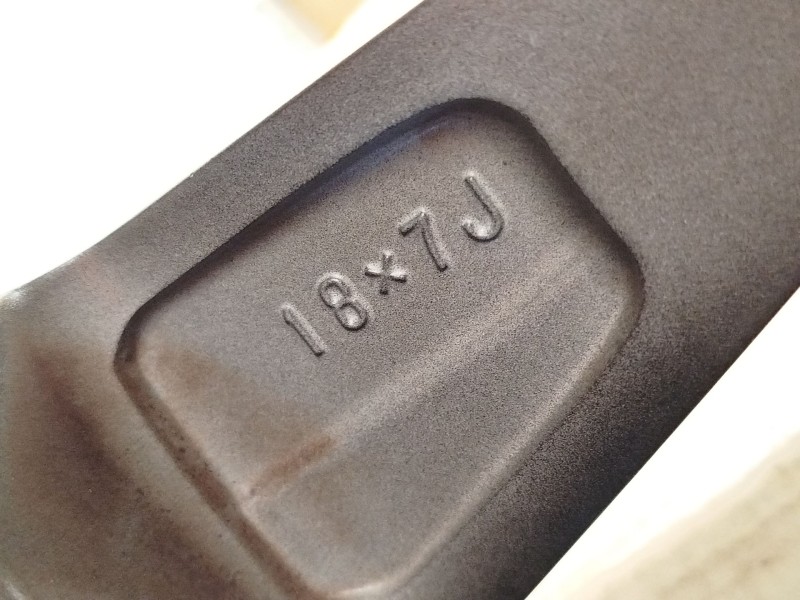 Recambio de llanta para toyota rav 4 v (_a5_, _h5_) 2.5 hybrid (axah52) referencia OEM IAM 4261A42160  