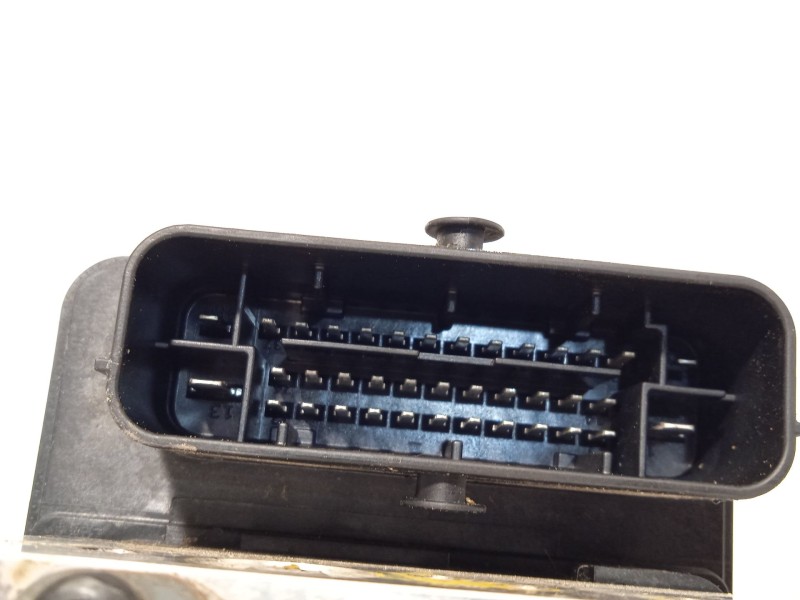 Recambio de abs para hyundai tucson link bluedrive 2wd referencia OEM IAM 58920D7110 BE6003R102 MGH80BH6013R102
