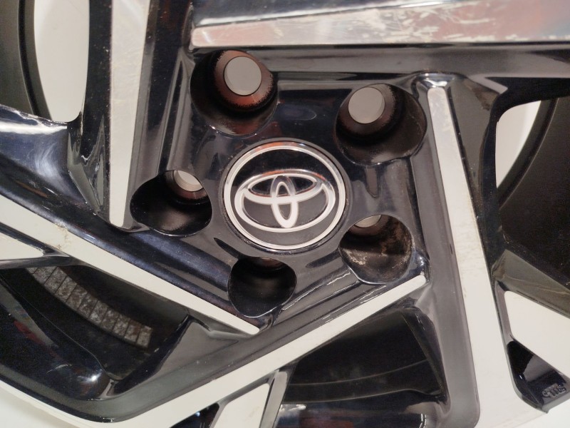 Recambio de llanta para toyota c-hr (_x1_) 1.8 hybrid (zyx10_, zyx11_) referencia OEM IAM 42611YP360  