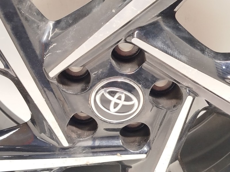 Recambio de llanta para toyota c-hr (_x1_) 1.8 hybrid (zyx10_, zyx11_) referencia OEM IAM 42611YP360  
