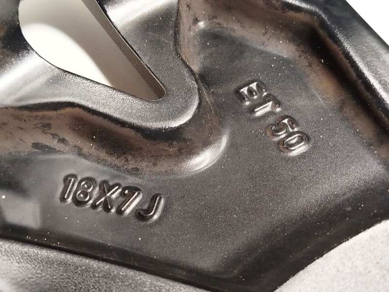 Recambio de llanta para toyota c-hr (_x1_) 1.8 hybrid (zyx10_, zyx11_) referencia OEM IAM 42611YP360  