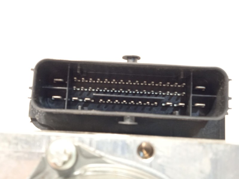 Recambio de abs para toyota yaris (_p21_, _pa1_, _ph1_) 1.5 hybrid (mxph10) referencia OEM IAM 445400D781 0265957151 970448