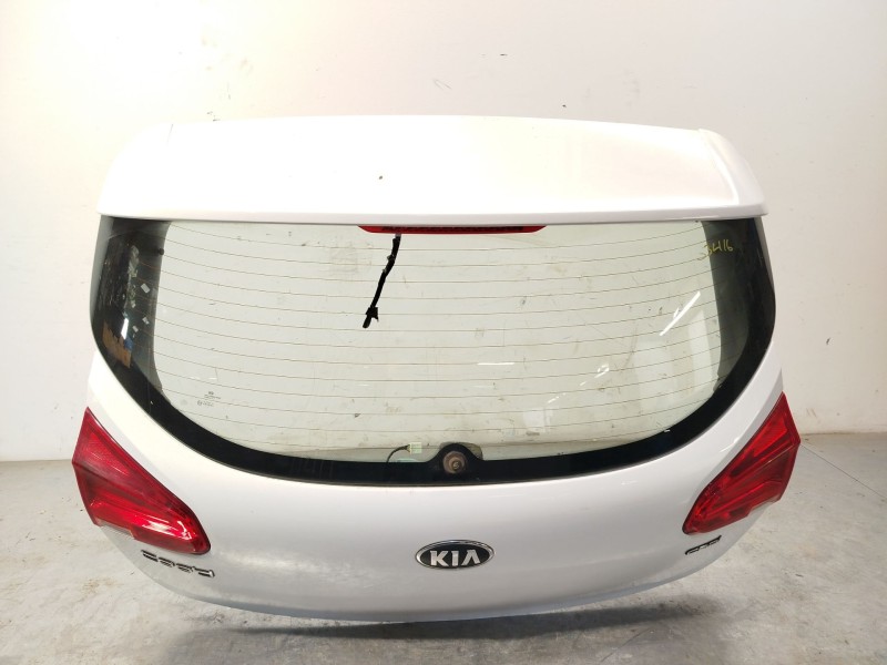 Recambio de porton trasero para kia cee´d 1.4 crdi cat referencia OEM IAM 73700A2000  