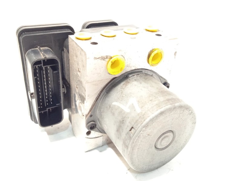 Recambio de abs para kia cee´d 1.4 crdi cat referencia OEM IAM 58920A2210 6158945200 A258920500
