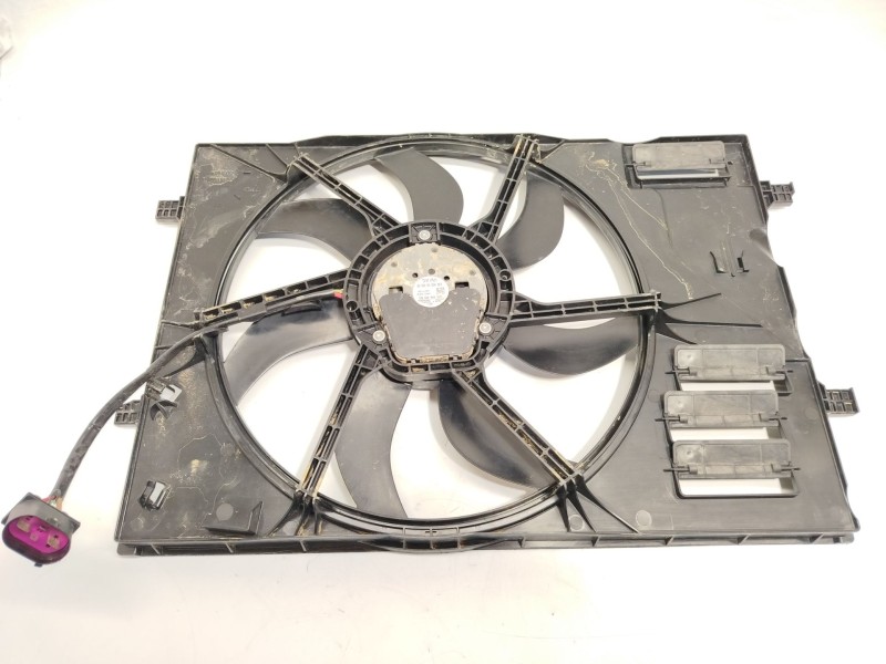 Recambio de electroventilador para volkswagen touran (5t1) 1.6 tdi referencia OEM IAM 5Q0121205AL 5Q0121203DD 5Q0959455BG
