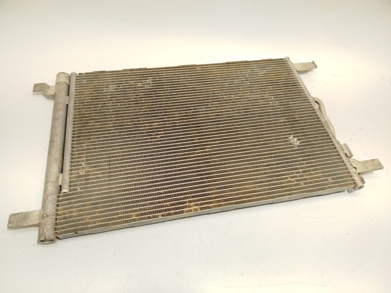 Recambio de condensador / radiador aire acondicionado para volkswagen touran (5t1) 1.6 tdi referencia OEM IAM 5Q0816411AR  