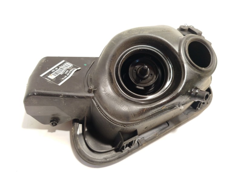 Recambio de tapa exterior combustible para volkswagen touran (5t1) 1.6 tdi referencia OEM IAM 5TA809857C  