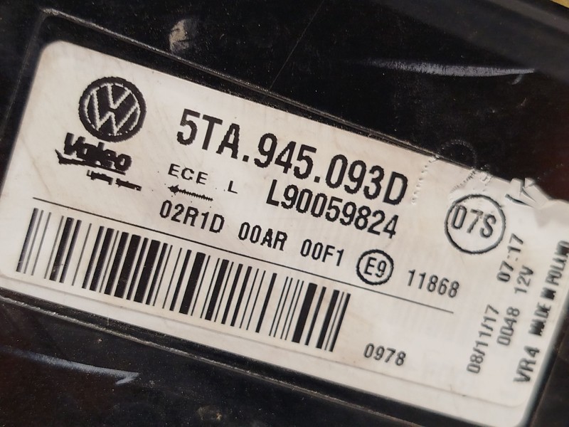 Recambio de piloto trasero izquierdo interior para volkswagen touran (5t1) 1.6 tdi referencia OEM IAM 5TA945093D  