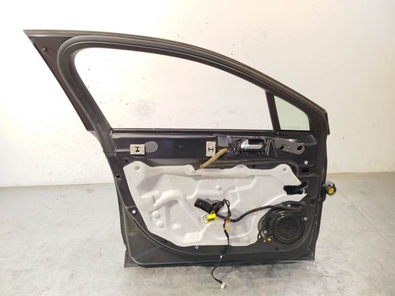 Recambio de puerta delantera izquierda para citroën c5 berlina millenium referencia OEM IAM 9002Y8  