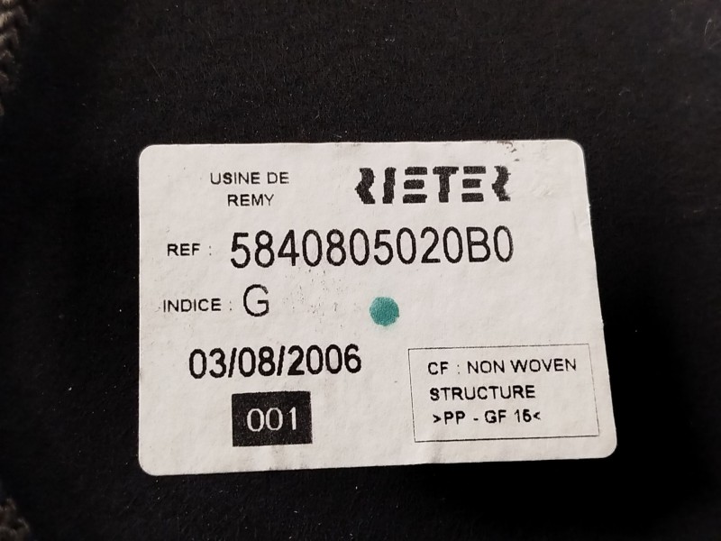 Recambio de bandeja trasera para toyota avensis wagon (t25) 2.2 d-4d cat referencia OEM IAM 5840805020B0  