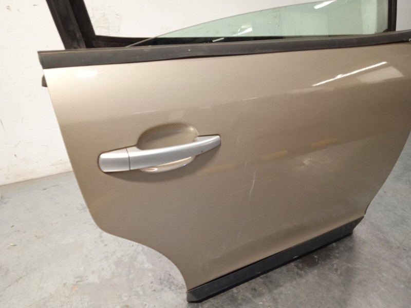 Recambio de puerta trasera derecha para citroën c4 berlina exclusive referencia OEM IAM 9008N4  