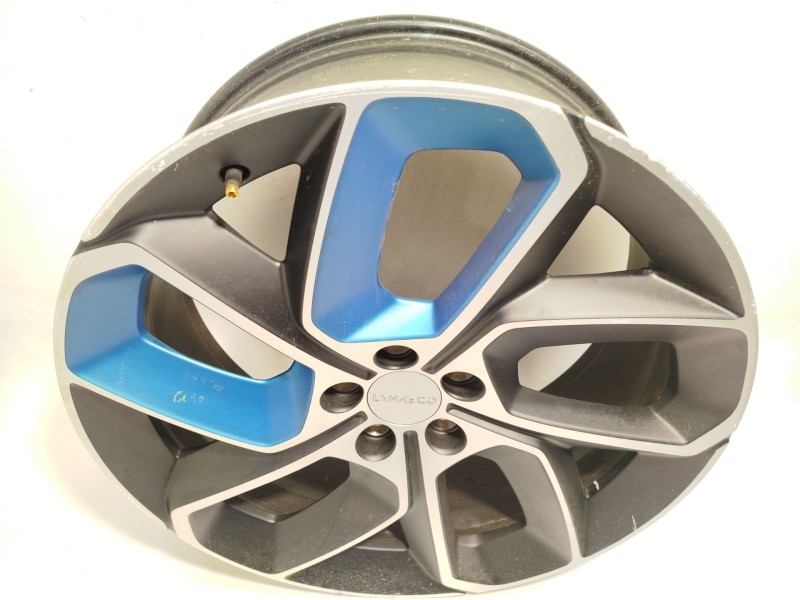 Recambio de llanta para lynk & co 01 phev referencia OEM IAM 8890173164 8889684976 8889658786