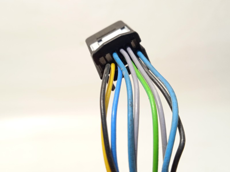 Recambio de retrovisor izquierdo para renault scenic iii dynamique referencia OEM IAM 963021615R  